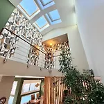Urban Oasis - Duplex Design, Piscine Privee