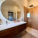 וילה Urban Oasis - Duplex Design, Piscine Privee פרפיניין