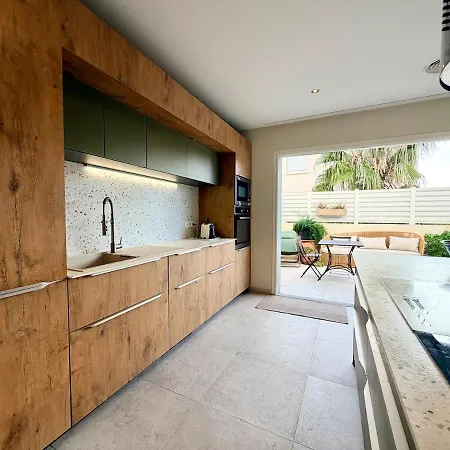 Urban Oasis - Duplex Design, Piscine Privee פרפיניין