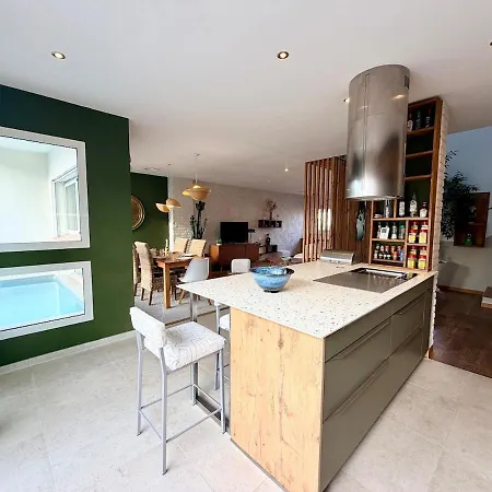 Urban Oasis - Duplex Design, Piscine Privee פרפיניין