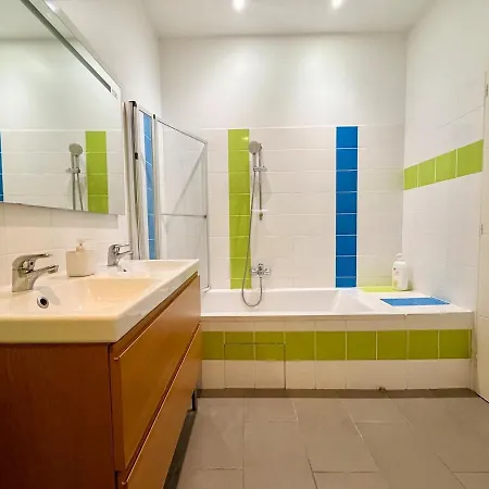 Urban Oasis - Duplex Design, Piscine Privee