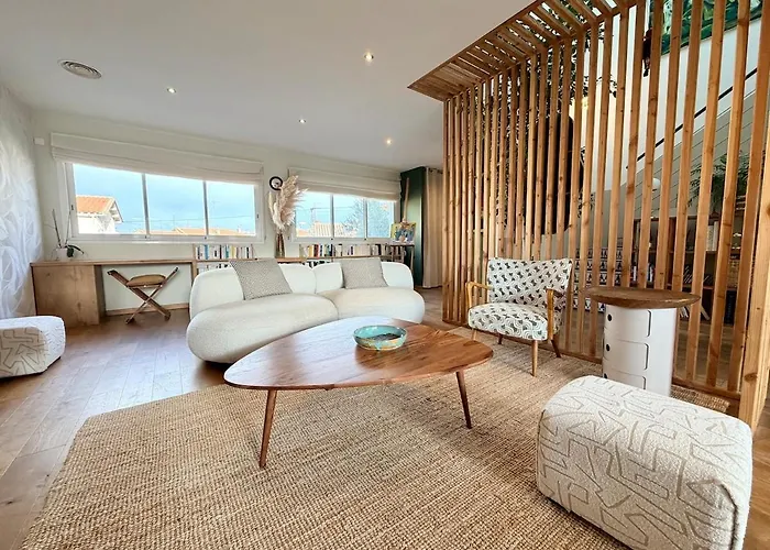 فيلة Urban Oasis - Duplex Design, Piscine Privee *